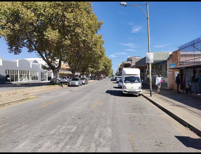 20M² WAREHOUSE FOR SALE IN KRUGERSDORP CENTRAL